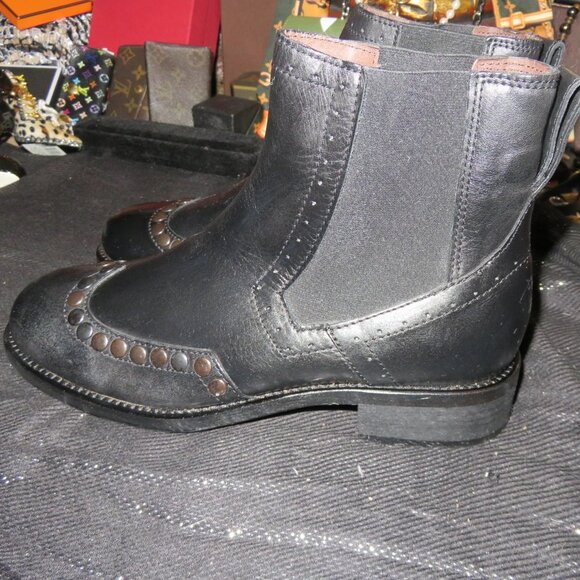 *PEDRO GARCIA VIBES^  BOEMOS CHELSEA STUDDED ITALIAN LEATHER ANKLE BOOTS SIZE 40 - Picture 1 of 14